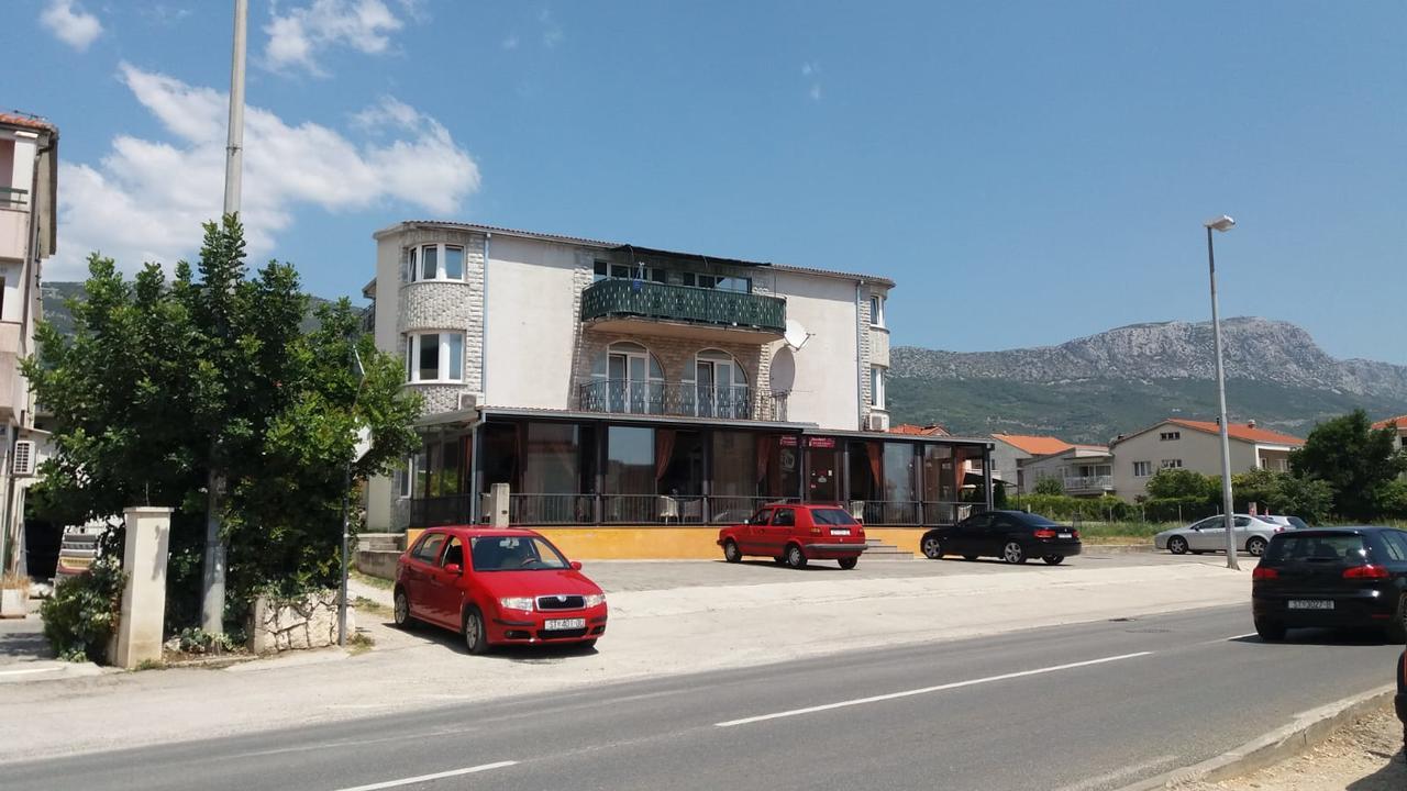 Apartman Julienne Kaštela Zewnętrze zdjęcie