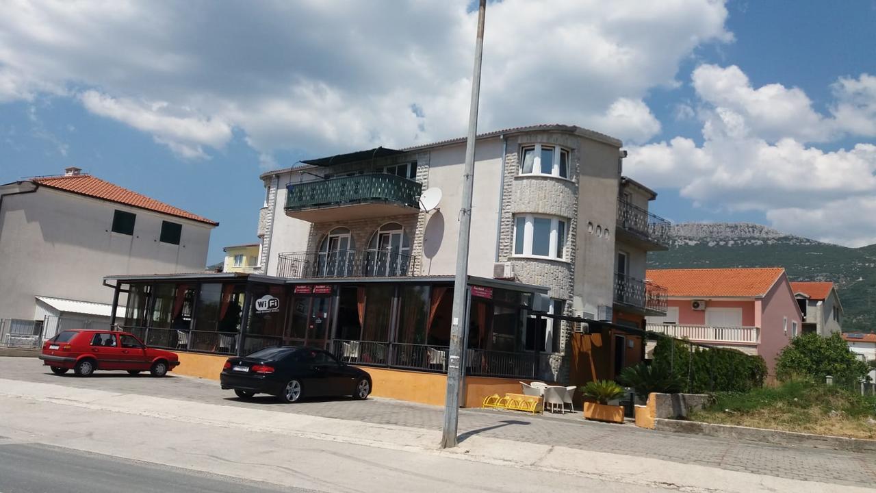 Apartman Julienne Kaštela Zewnętrze zdjęcie